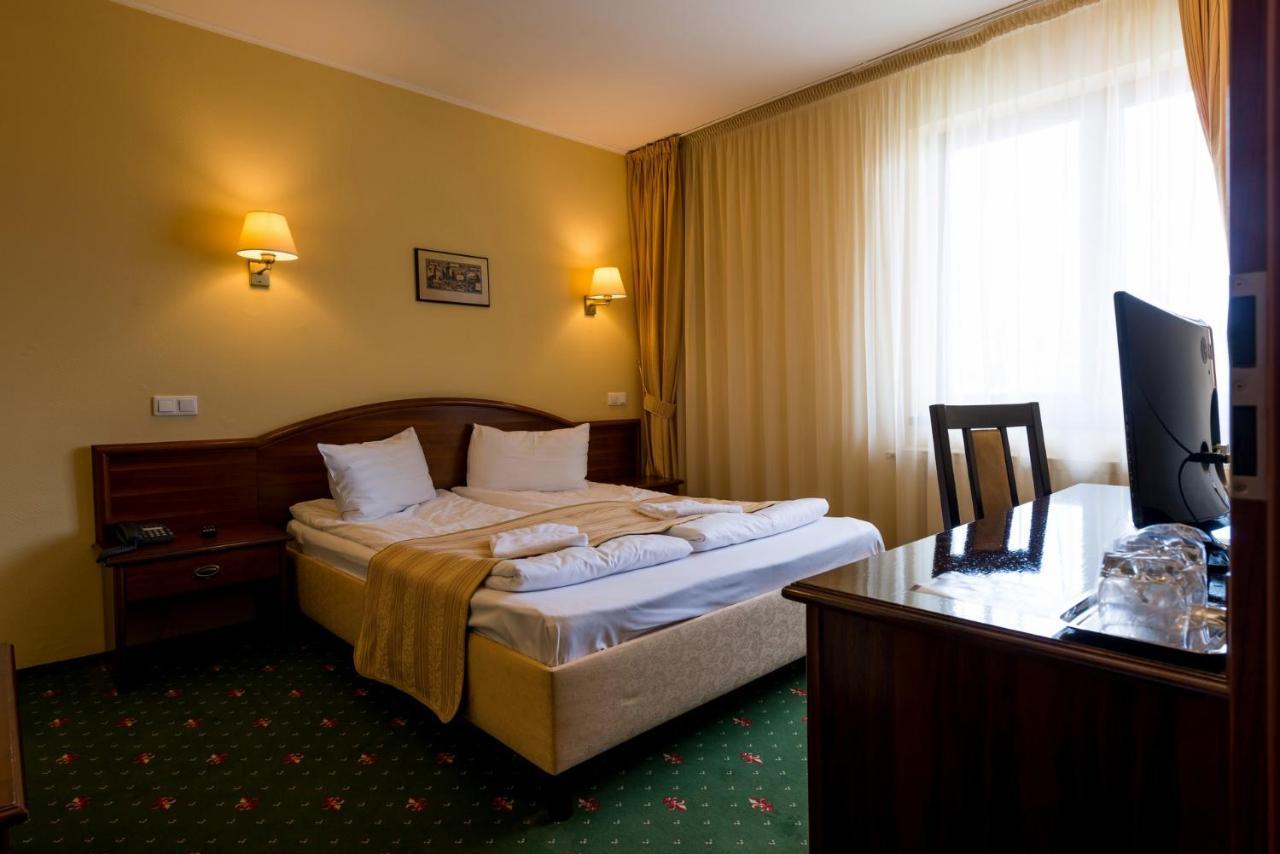 Coroana Brasovului Hotel Kültér fotó