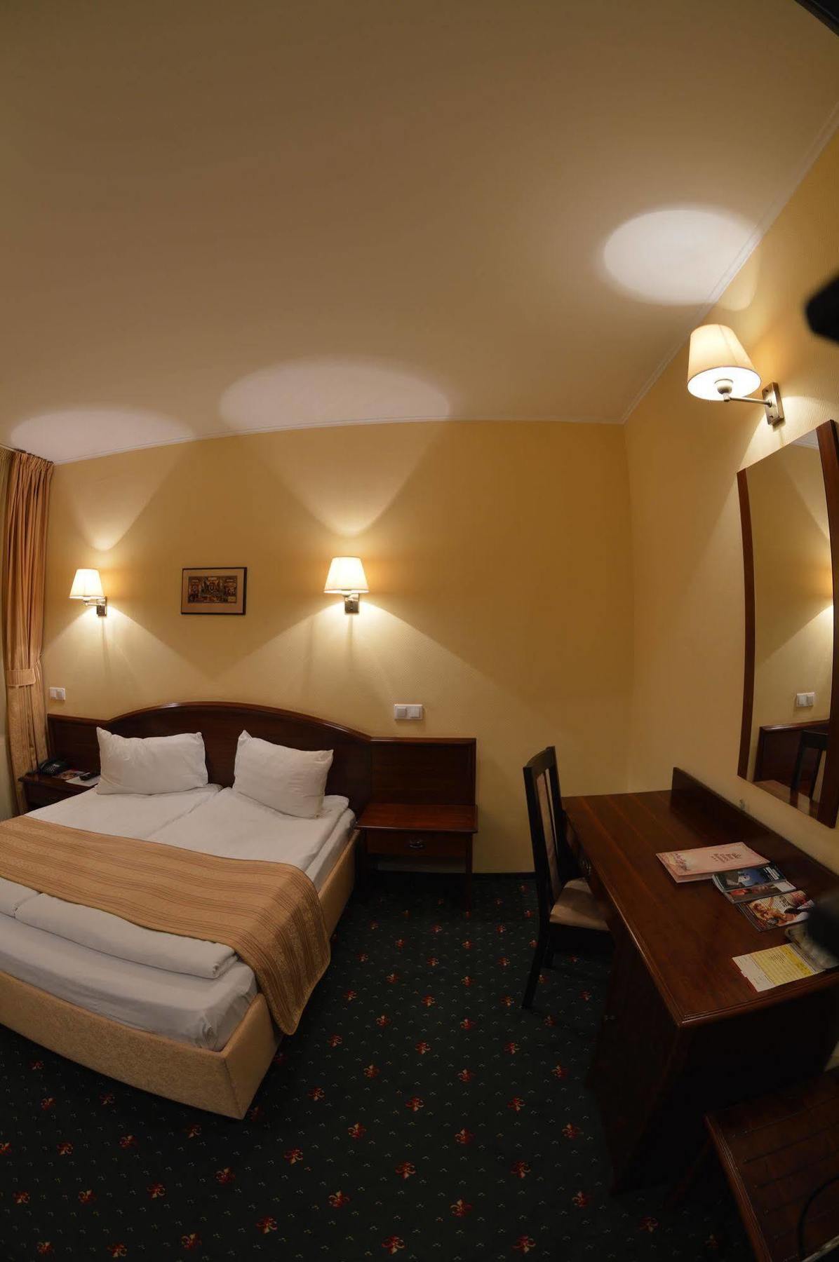 Coroana Brasovului Hotel Kültér fotó