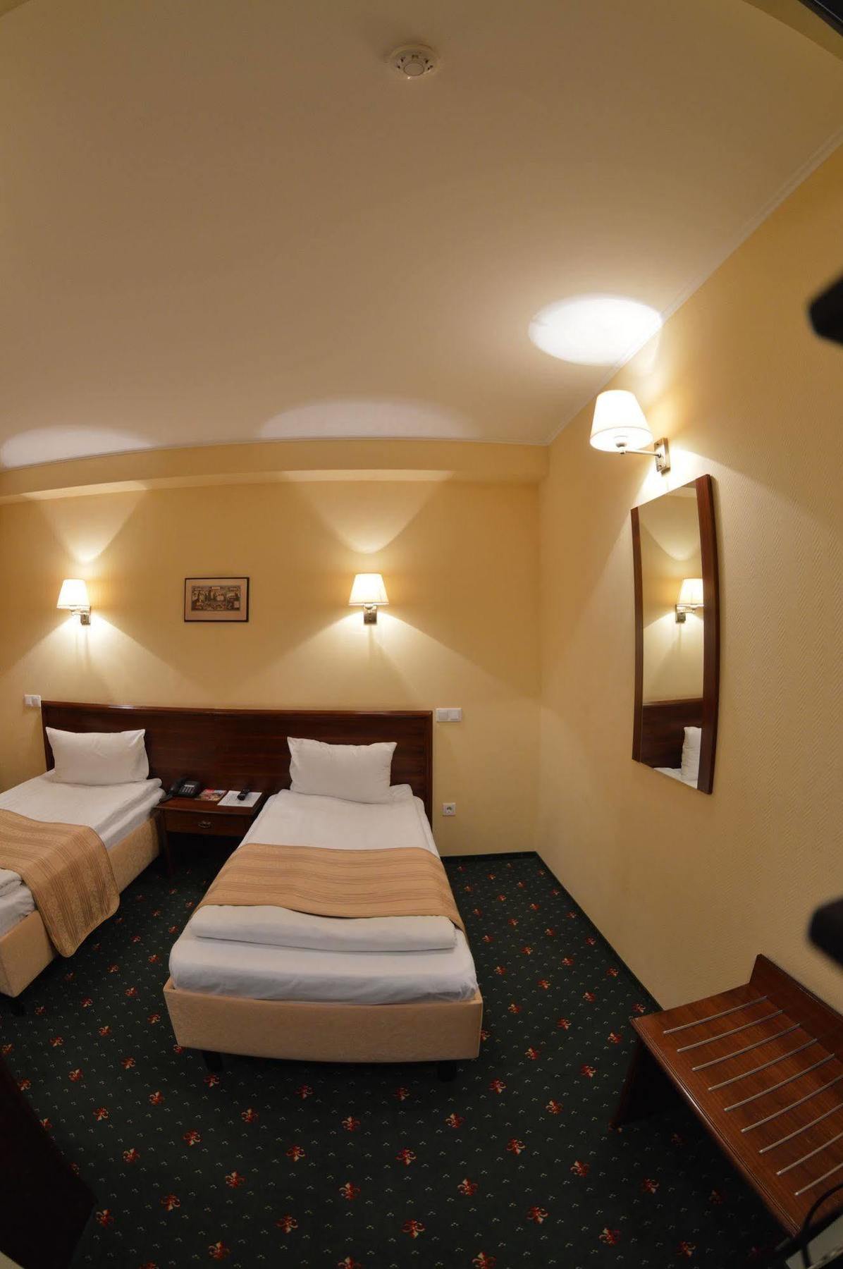 Coroana Brasovului Hotel Kültér fotó